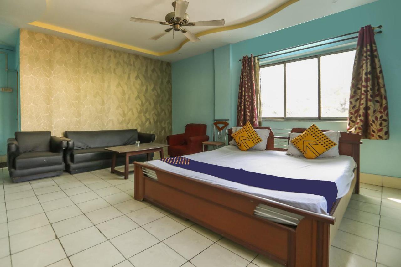 Spot On 10470 Hollywood Joka Otel Bhasa Dış mekan fotoğraf