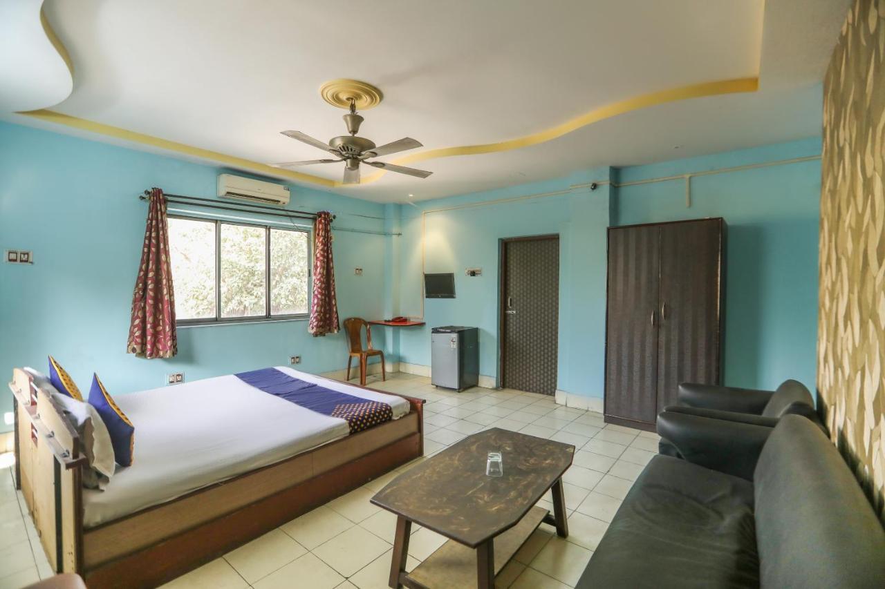 Spot On 10470 Hollywood Joka Otel Bhasa Dış mekan fotoğraf